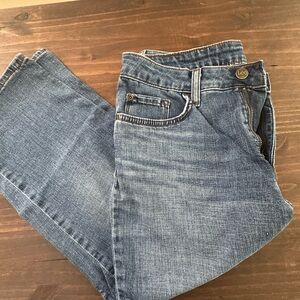 Lee Women's Classic Denim Straight Leg Jean Capris